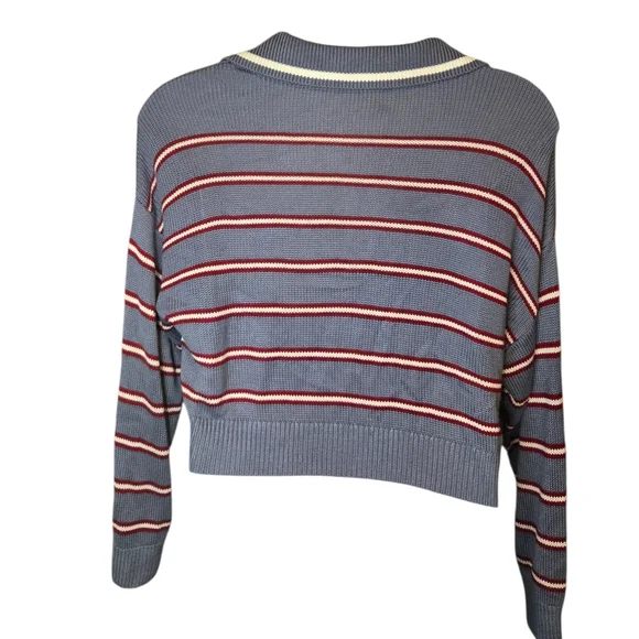 PINK Victoria's Secret Cambridge Sweater - Picture 4 of 6